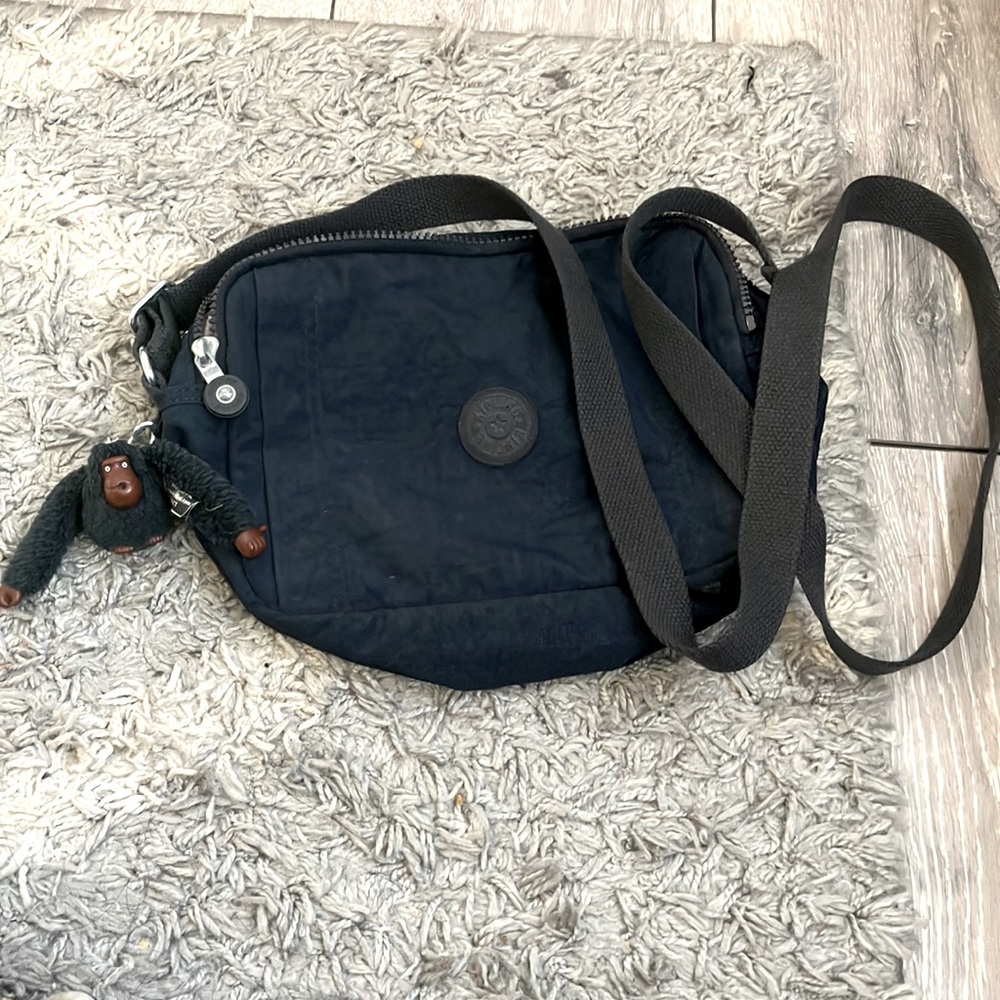 Kipling crossbody purse with adjustable strap